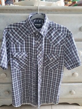 Wrangler Pearlsnap Buttondown